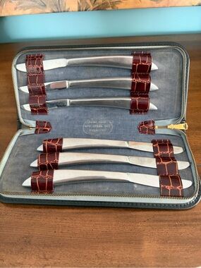 Vintage 6-Piece Stainless Steel Steak Knife Set with Brown Strap Case